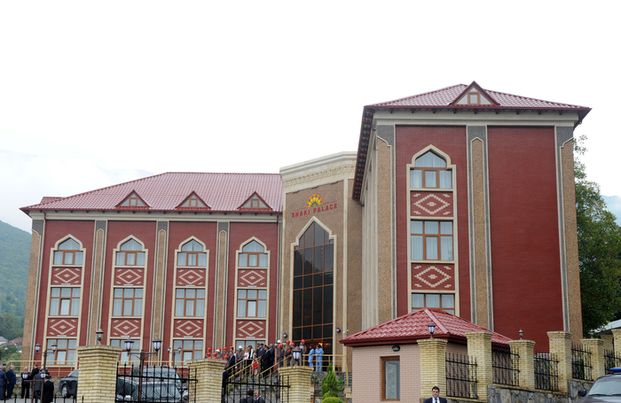 Президент Ильхам Алиев принял участие в открытии четырехзвездочного отеля Shaki Palace (ФОТО)